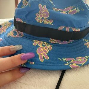 Worn once bucket hat .